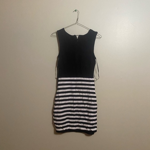 ♦️SOLD♦️SOLD♦️Bebe dress - Picture 2 of 4